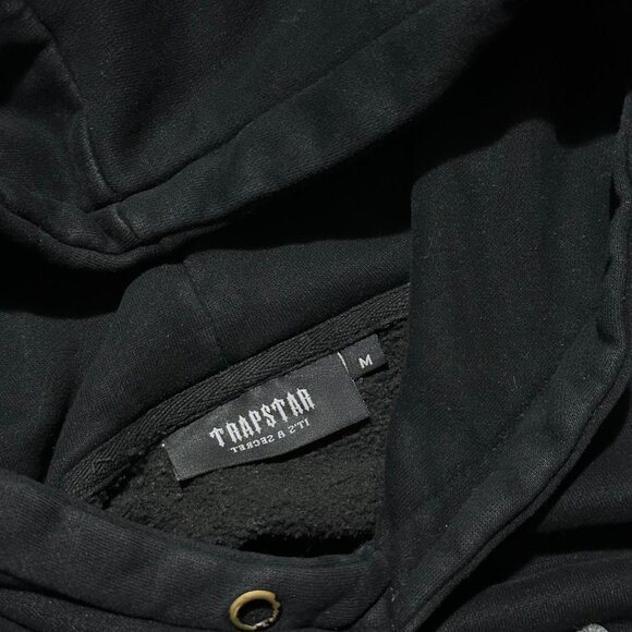 Trapstar Black Hoodie Red White Logo – Size M - Picture 6 of 8